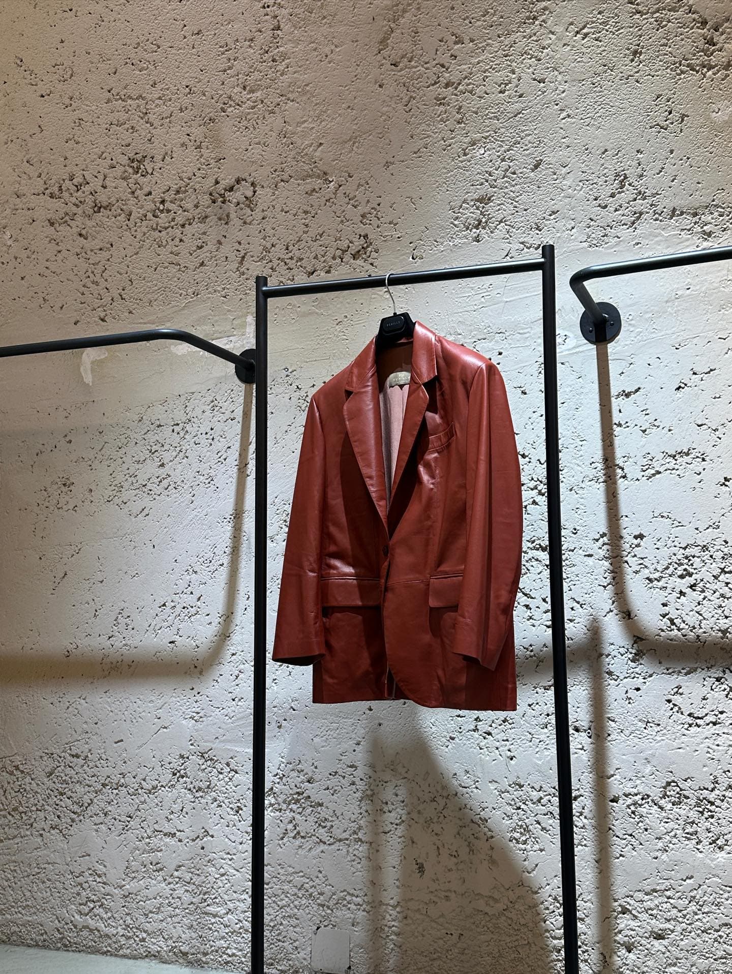 Quiet luxury in a statement shade.

#ecaille #timeless
