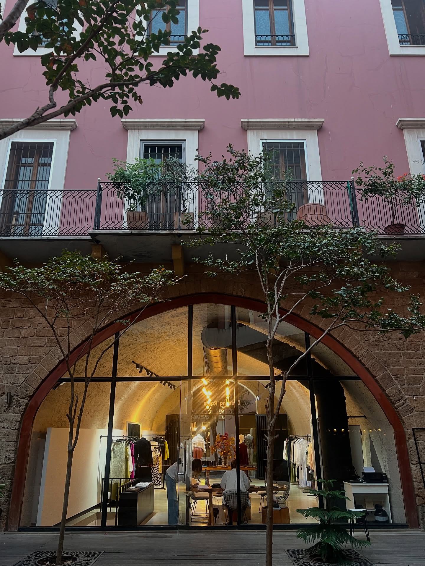 Behind every detail, a touch of Écaille✨

Luxury with soul, style with story waiting for you in Saifi.

Step in, explore, fall in love. 🤍

